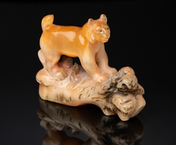 Скульптура «Рысь». Селенит, упаковка: деревянный ящик